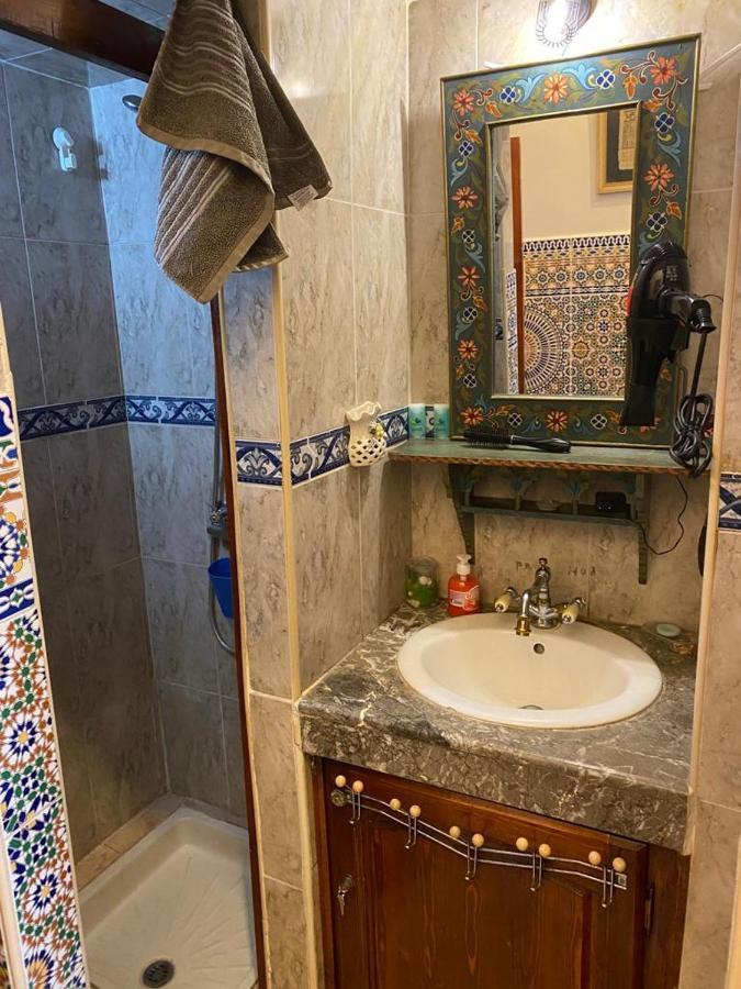 Appartement Meuble 5 Personnes En Plein Centre Ville Rabat Buitenkant foto